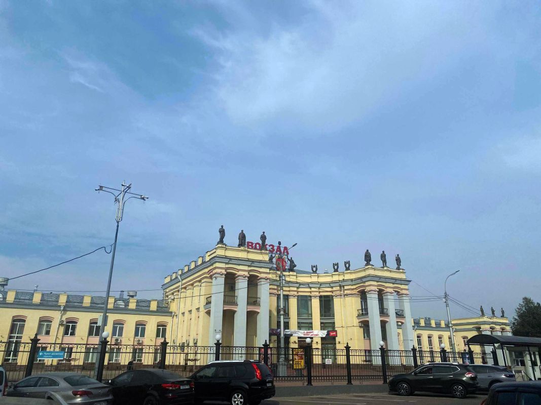 Движение и парковку ограничили около вокзала «Воронеж-1»