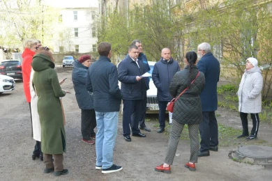 Председатель городской Думы помогает воронежцам решить вопросы с УК 