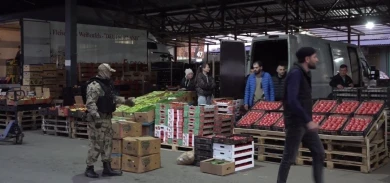 Силовики нагрянули на воронежскую оптовую базу 