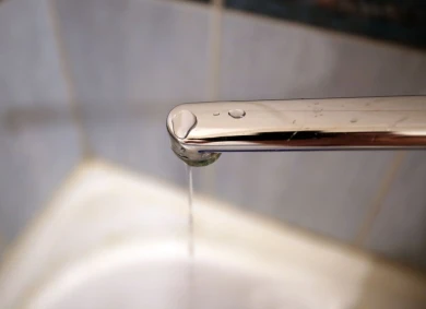 Воронежцам назвали адреса бесплатных автоматов с водой