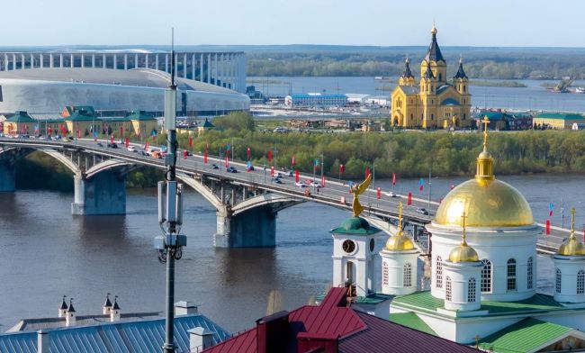МегаФон и YADRO запустили первую отечественную базовую станцию в городе-миллионнике   