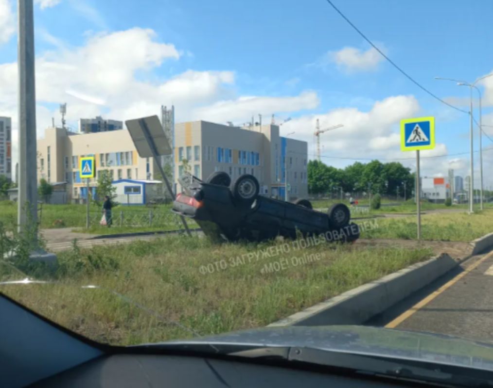 «Попали в ДТП и танцуют на видео». Авария с перевёртышем случилась в Шилово&nbsp;