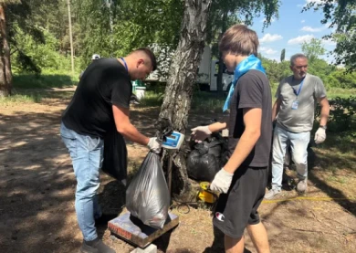 Воронежские экоактивисты собрали более тонны мусора у водохранилища 
