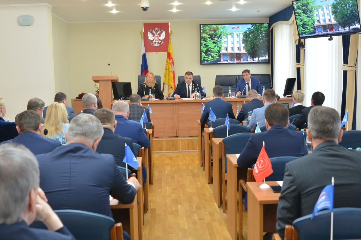 Депутаты городского парламента прокомментировали отчёт мэра о&nbsp;работе за&nbsp;2025 год