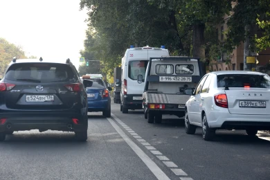 Власти ограничат движение на Петровской набережной