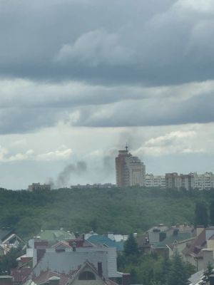 Чёрный дым над микрорайоном Воронежа встревожил горожан