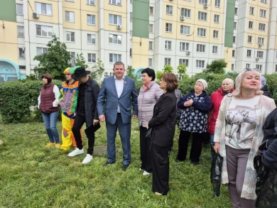 Депутат помог воронежцам укрепить добрососедские отношения 