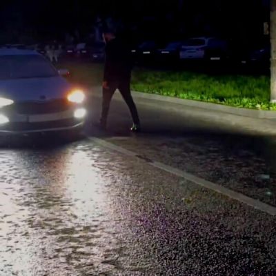 В Белгороде водитель с пистолетом угрожал оппоненту и палил в воздух