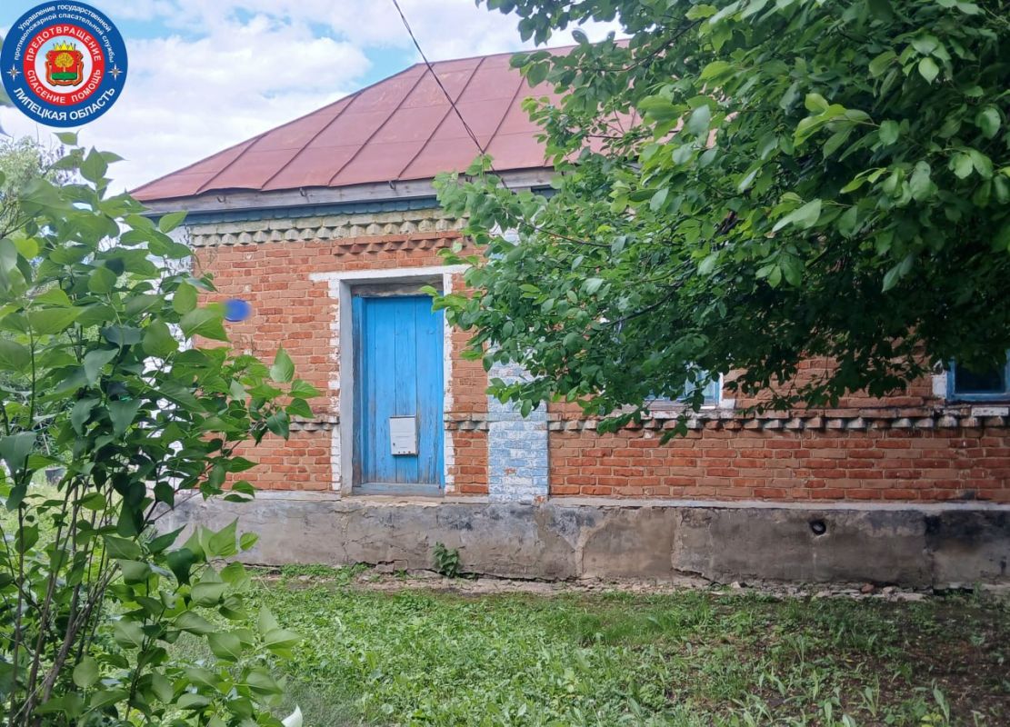 В липецком селе спасатели вскрыли дом и обнаружили труп