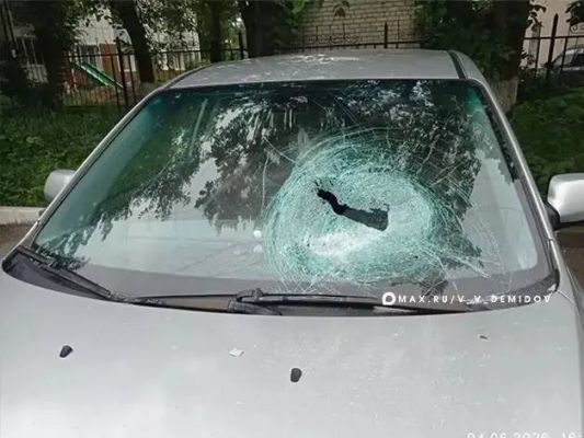 В Белгороде беспилотник рухнул во дворе белгородской многоэтажки
