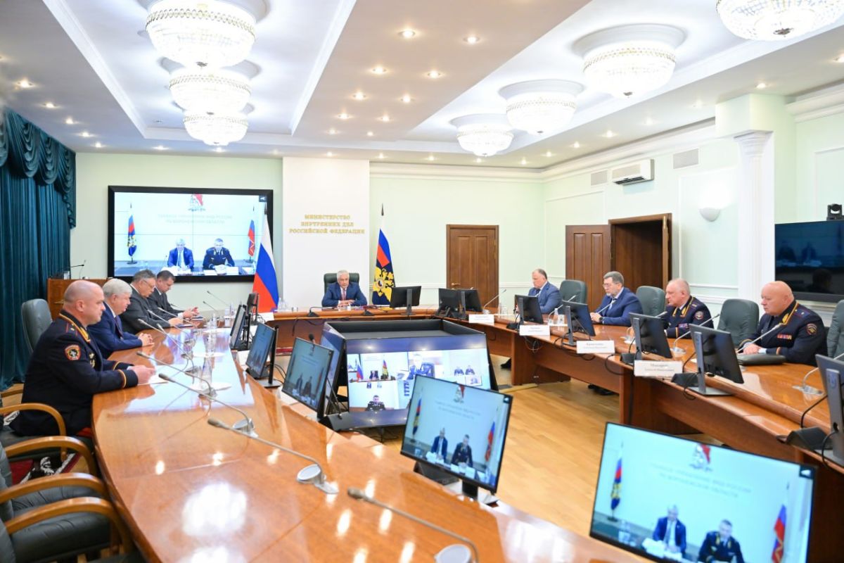 Глава МВД обозначил задачи для&nbsp;нового начальника воронежской полиции Максима Петрушина