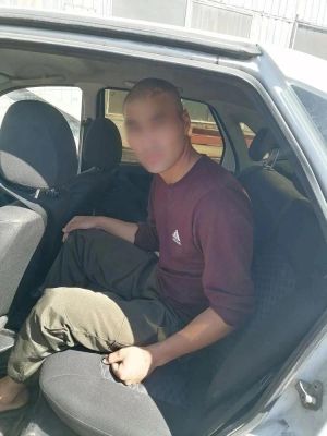 «Догнал и повалил на землю»: грабитель напал на девушку в Лисках