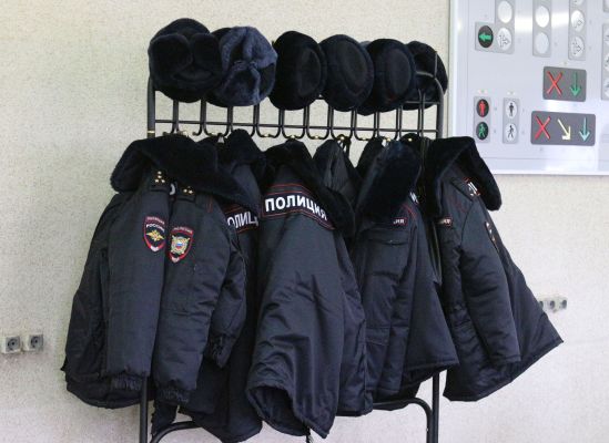 Воронежец ударил полицейского и сорвал с него погон