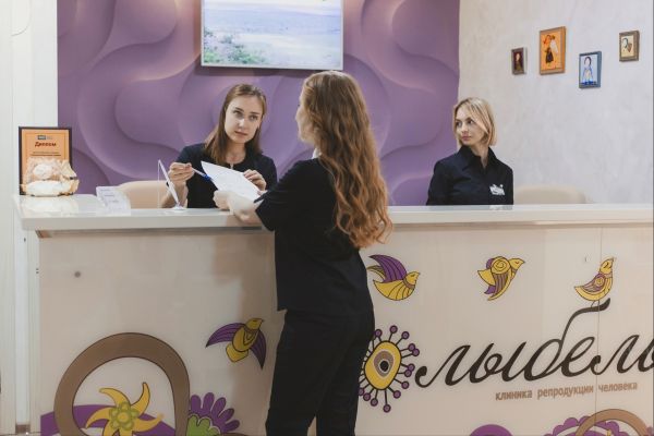 ЭКО — это больно, опасно и очень дорого? Репродуктологи ответили на самые частые вопросы   