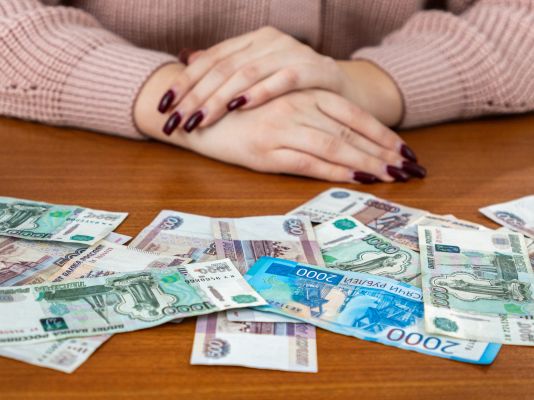 Назвали средний размер зарплаты воронежцев в 2026 году