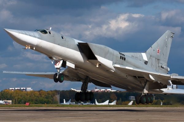 Бомбардировщик Ту-22M3 разбился при заходе на посадку
