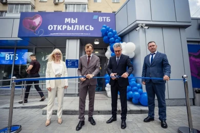 В Воронеже начал работу обновленный офис ВТБ