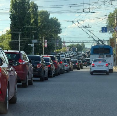 3-километровая пробка сковала Московский проспект 