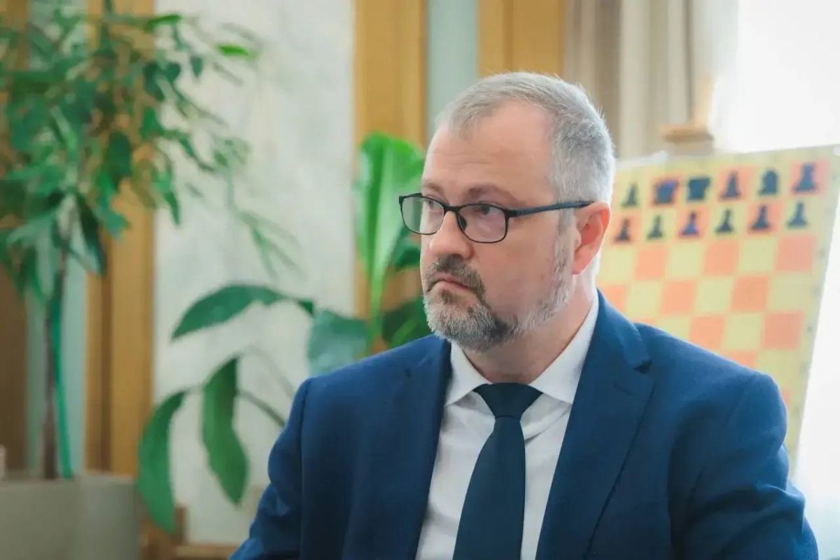 Мэр Липецка принял решение перекрыть Петровский спуск из-за просадок асфальта