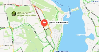 Движение внезапно закрыли на воронежской улице — скопилась пробка