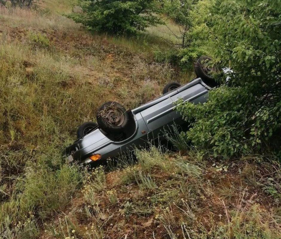 Машина перевернулась. Водитель «Лады» улетел в&nbsp;кювет и&nbsp;погиб