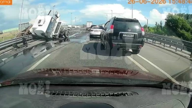 Жёсткое ДТП с фурой произошло на трассе под Воронежем (ВИДЕО)