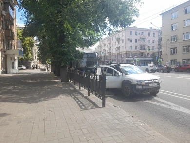 Об аварии с автобусом в центре рассказали воронежцы