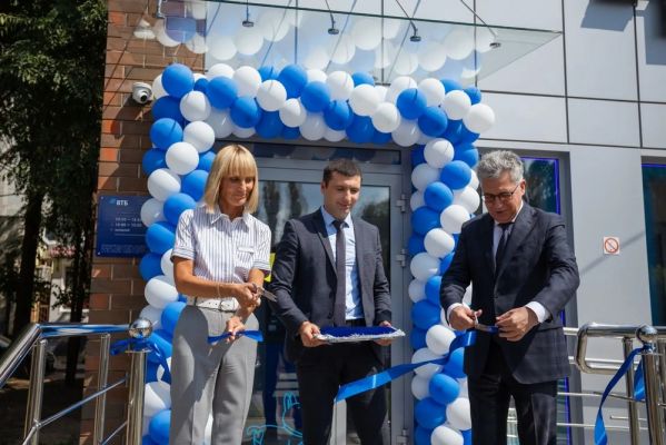 В Воронеже начал работу офис ВТБ после переезда  