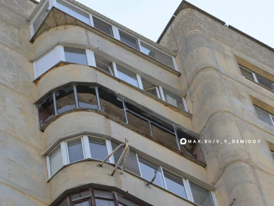 Украинский БПЛА угодил в белгородскую многоэтажку