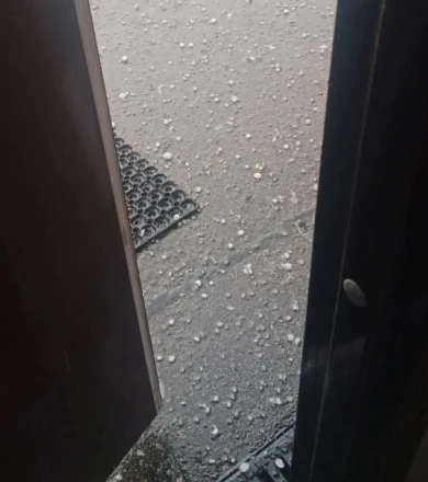 Сильный ливень с градом накрыл Воронеж