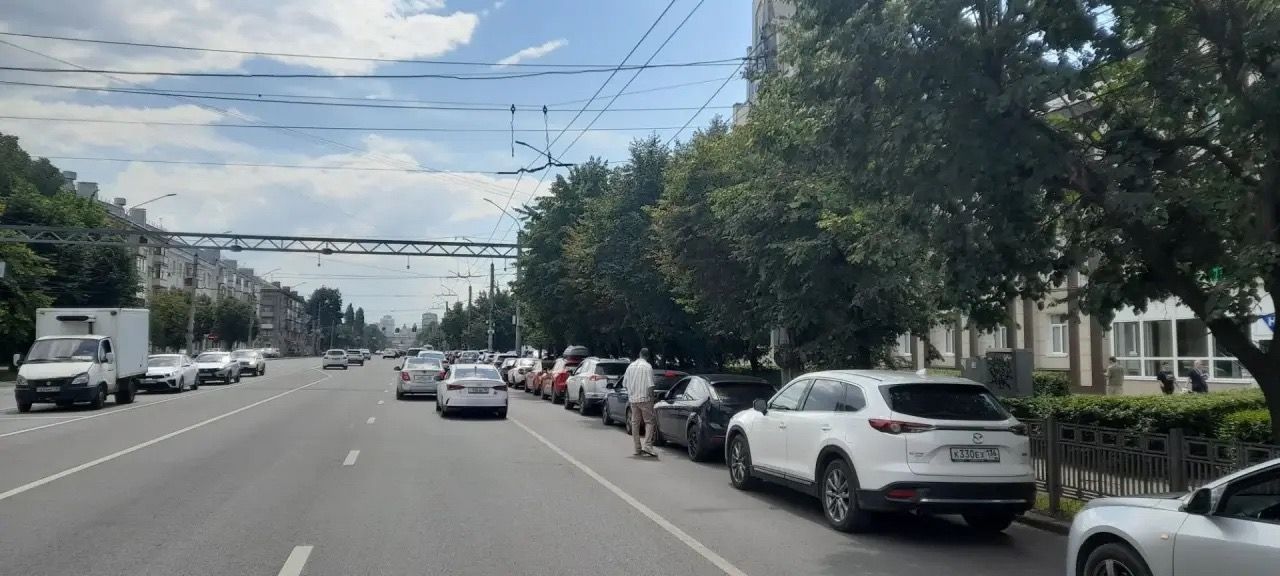 Штрафы для&nbsp;воронежцев, стоящих в&nbsp;очередях к&nbsp;заправкам, пересмотрят
