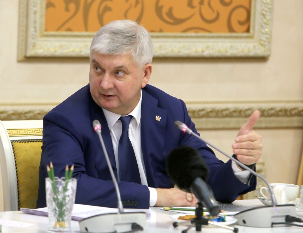 Воронежский губернатор пересел на электрокар?&nbsp;