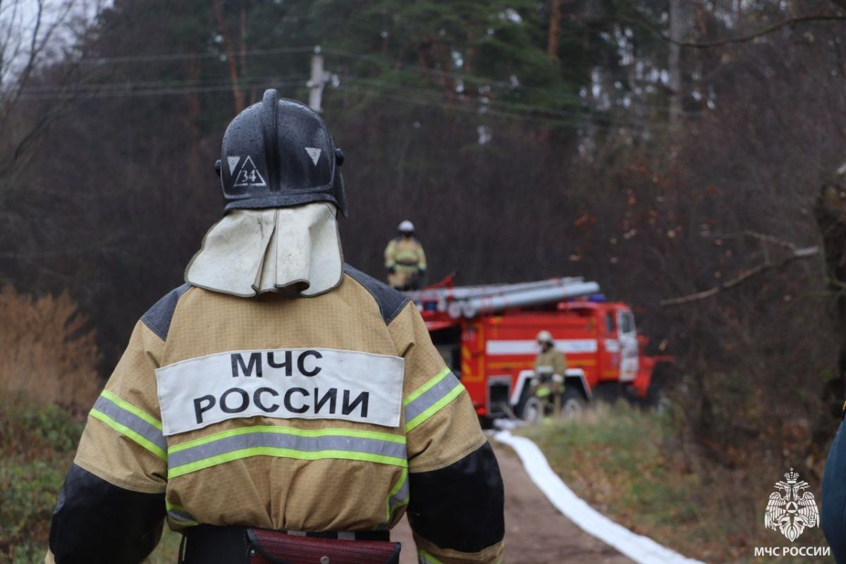 В Липецке загорелся Универсальный рынок