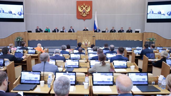 Ограничения для скрывающихся от закона релокантов предлагает ввести Госдума