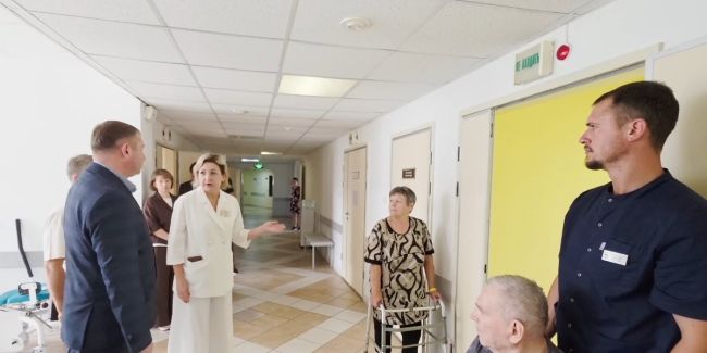 Александр Шуваев оценил развитие социальной инфраструктуры в Чернянском округе 