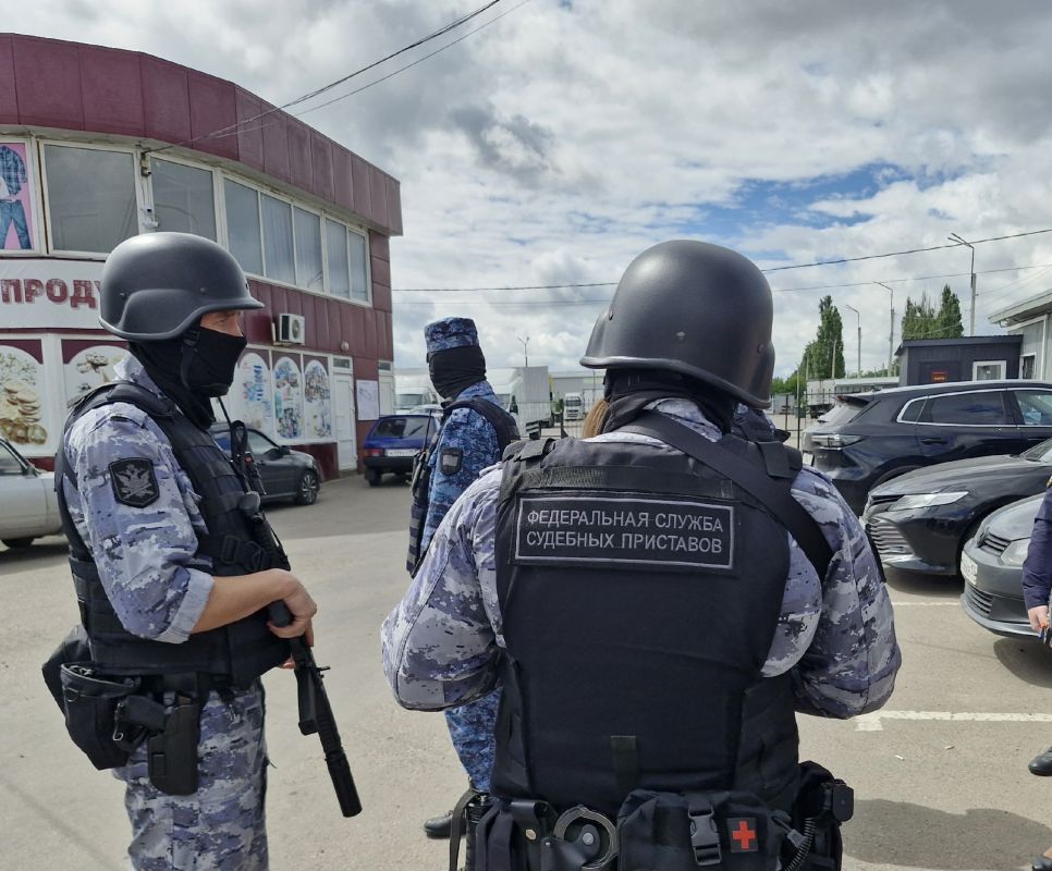 Снесли незаконные постройки на скандально известном Алексеевском рынке в Воронеже