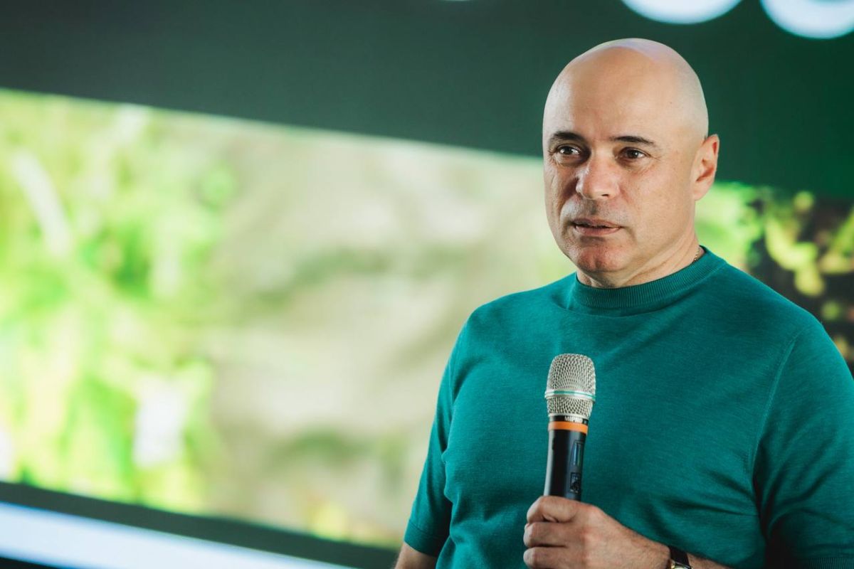 Липецкий губернатор передал управление активами сыну перед выборами в Думу