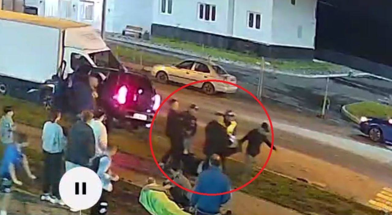Показали на&nbsp;видео задержание пьяного водителя, сбившего двух пешеходов