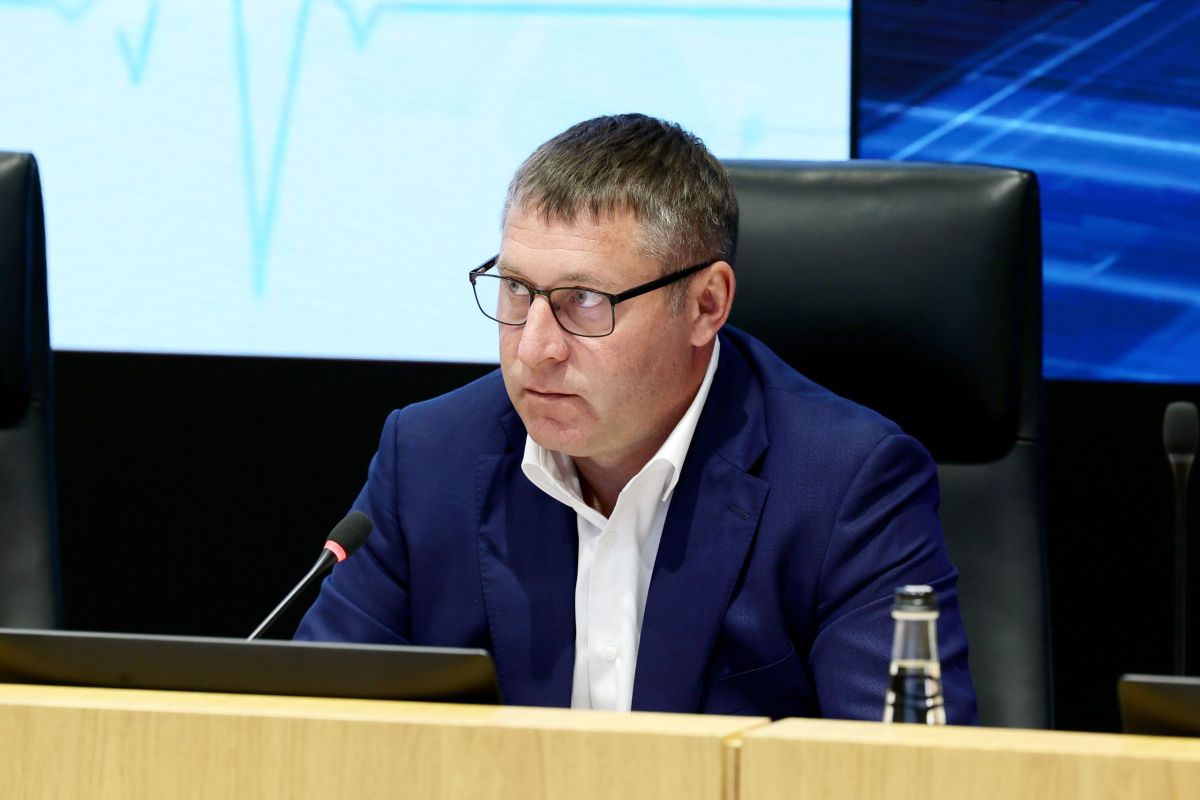 Шуваев «раздаст» 2 млн рублей пострадавшим при обстрелах жителям Белгородчины