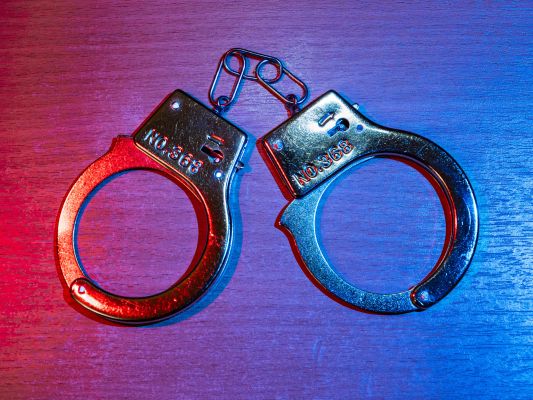 Воронежанка ударила ножом своего парня за переписку с другой женщиной