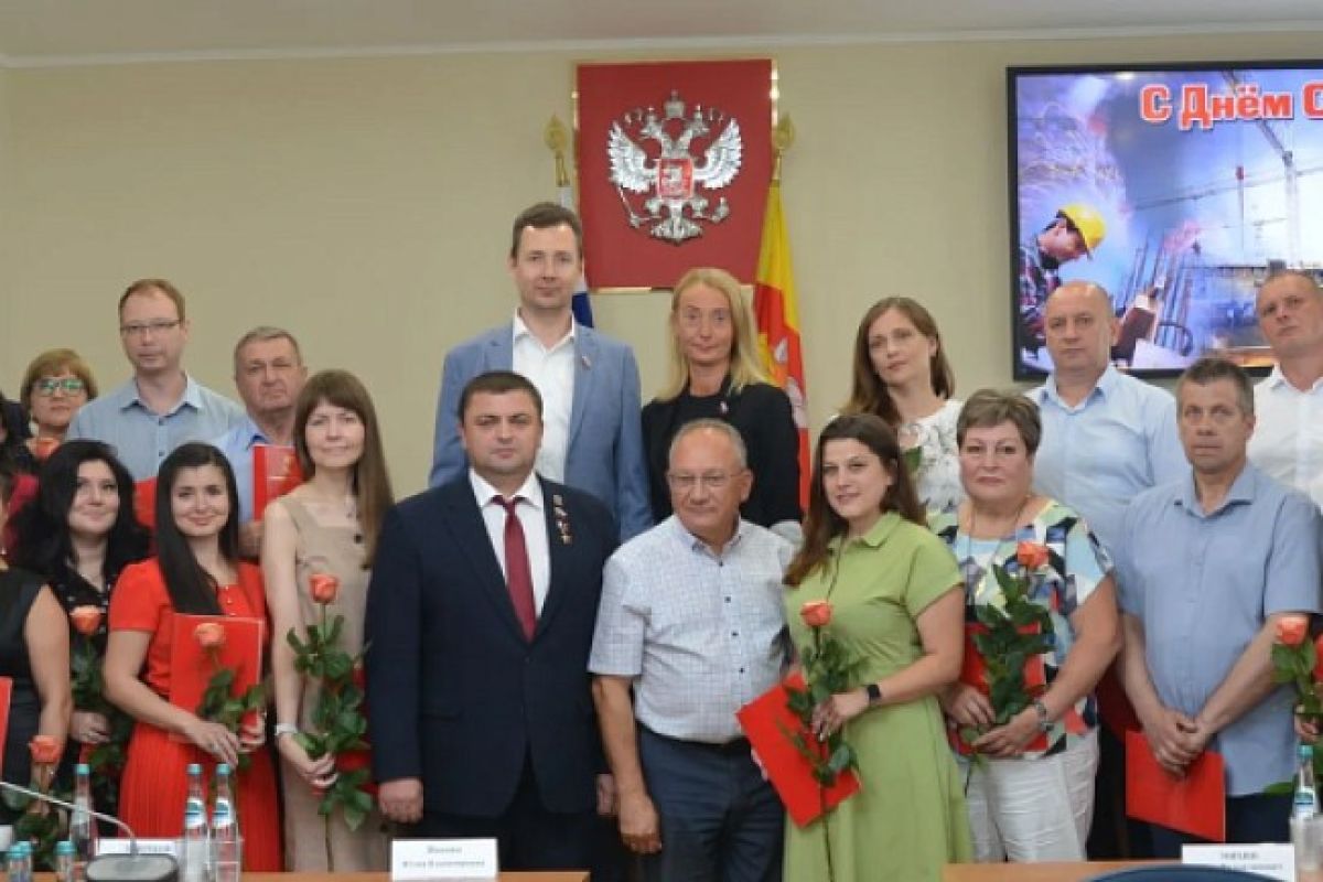 В Воронеже наградили строителей накануне профессионального праздника&nbsp;