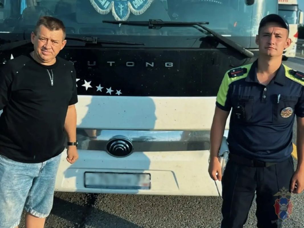 Автобус с 45 пассажирами застрял посреди воронежской трассы
