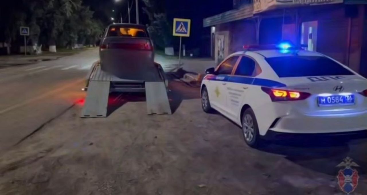 Домой пошла пешком. Неприятностями обернулась для воронежской автомобилистки встреча с полицией