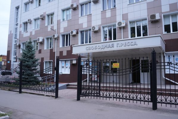 Бизнес-центр у Московского проспекта предлагает в аренду готовые офисы от 16 до 500 м² с бесплатной парковкой