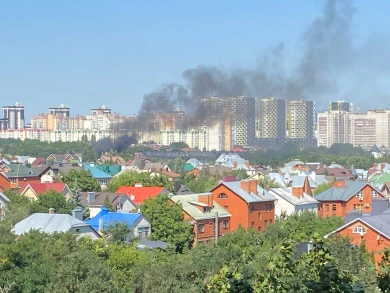 О пожаре в частном секторе сообщили воронежцы