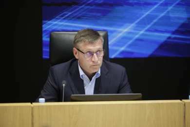 Александр Шуваев провёл совещание по вопросам готовности системы образования Белгородской области к новому учебному году