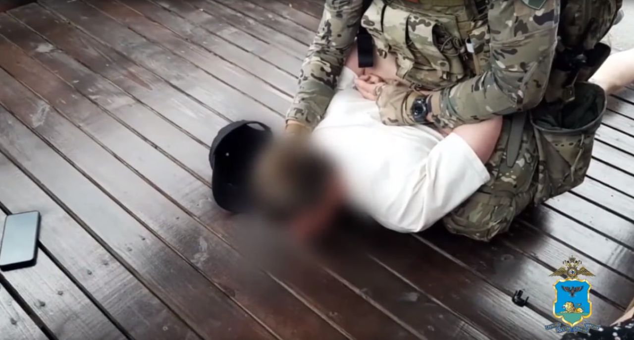 Тесть и зять организовали сеть интим-услуг в Старом Осколе