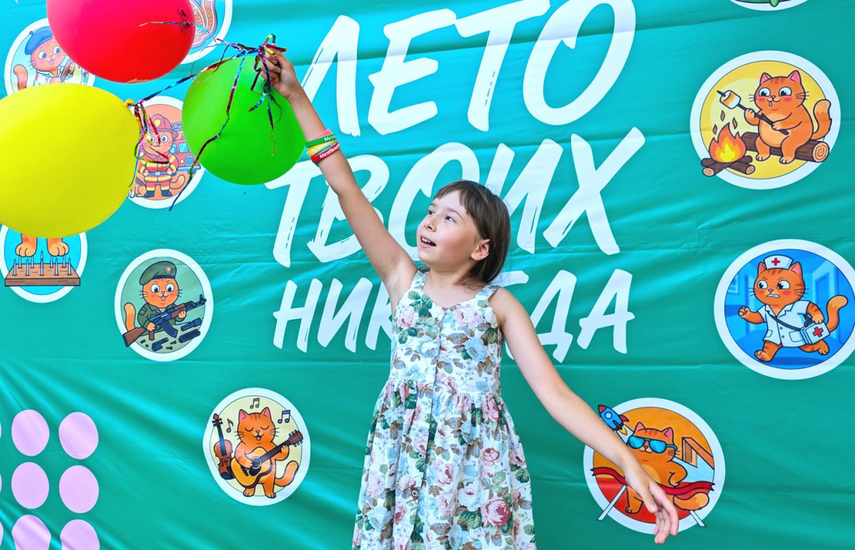 «Лето твоих НИКОГДА»: как в Нововоронеже научили горожан впервые вставать на гвозди и играть на скрипке