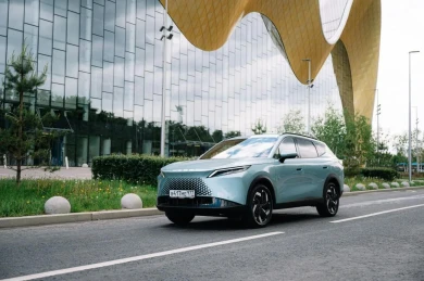 Вслед за OMODA C5: флагман OMODA C7 пополнил реестр автомобилей для такси