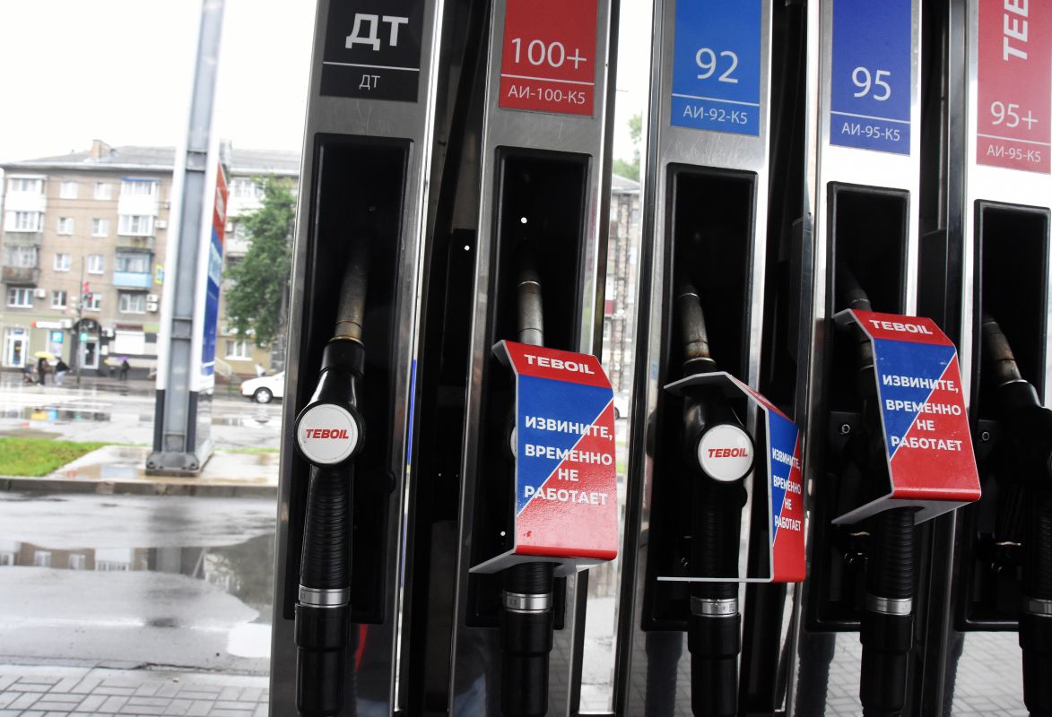 «Очередь в&nbsp;два раза меньше». Как&nbsp;обстоит ситуация с&nbsp;бензином в&nbsp;Воронеже 28 августа